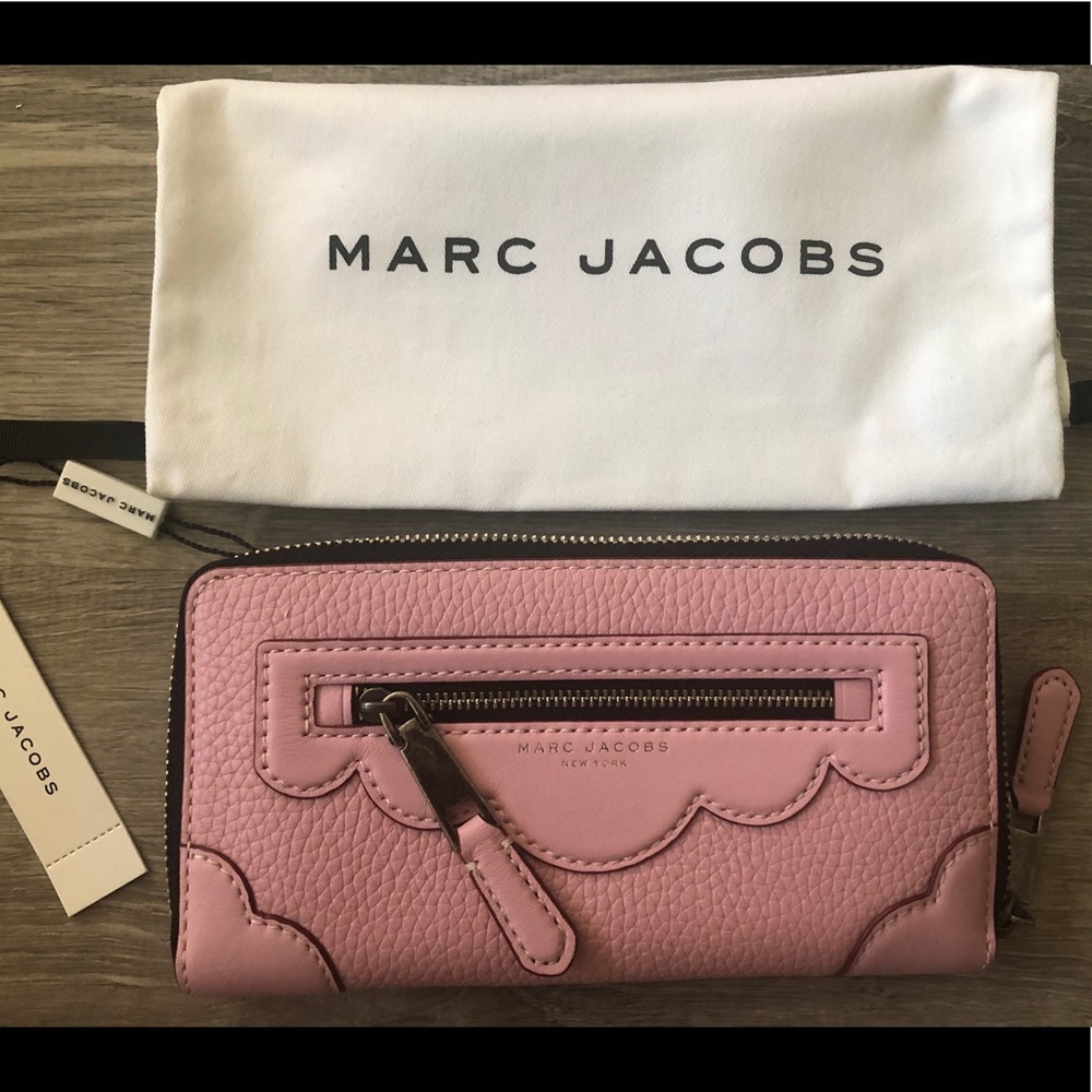 NWT Marc Jacobs Haze Wallet / small clutch